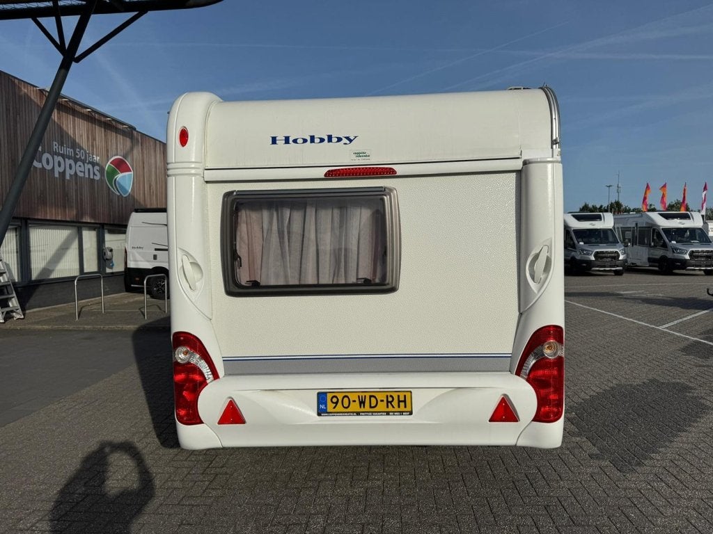 Hobby De Luxe 400 SF 2009 MOVER + TENT 240!!!, Caravans en Kamperen, Hobby, Dwarsbed, Bedrijf, Treinzit