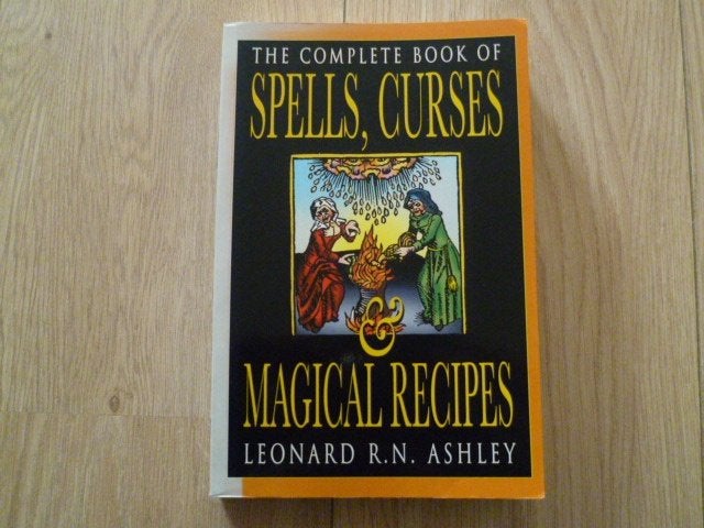 Leonard Ashley - Complete Spells Curses and magical recipes, Ophalen of Verzenden, Gelezen, Overige onderwerpen, Achtergrond en Informatie