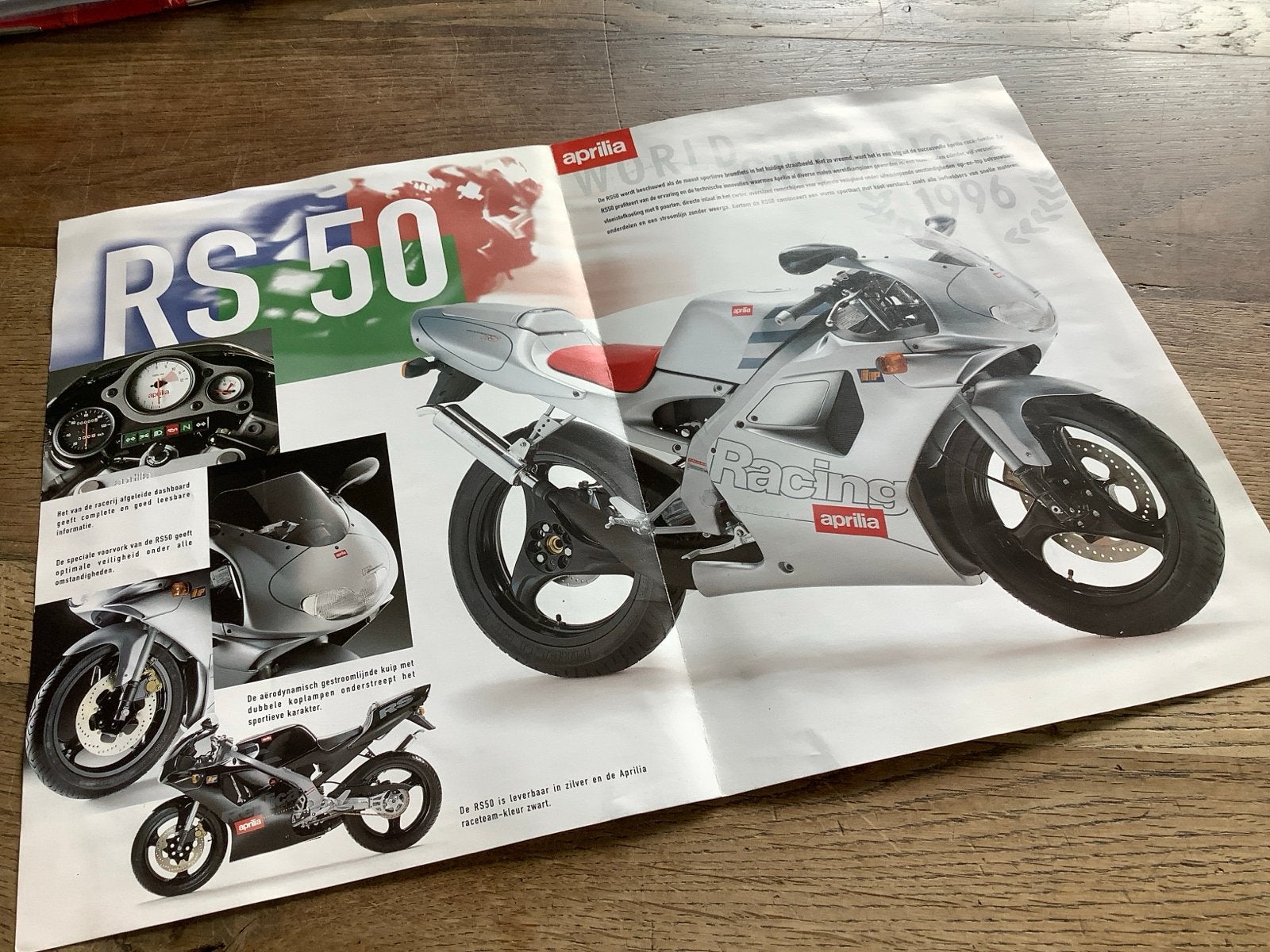 Aprilia RS 50 folder - Een echte motorfiets., Fietsen en Brommers, Handleidingen en Instructieboekjes, Verzenden, Nieuw