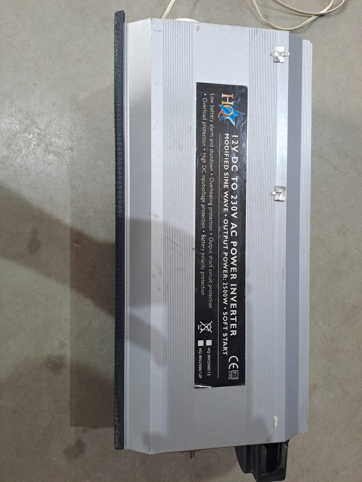 HQ 2500W 12V DC naar 230V AC Omvormer met Afstandsbediening, Ophalen of Verzenden, Gebruikt