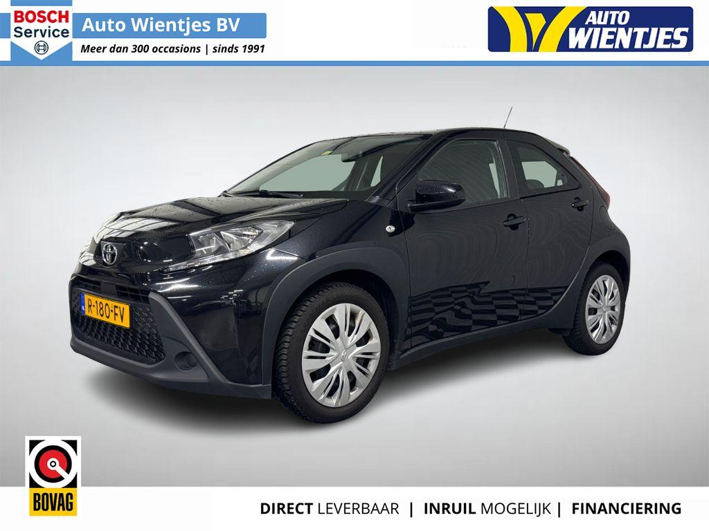 Toyota Aygo X 1.0 VVT-i | MT Play 5-Drs | Airco | Camera | C, Gebruikt, 920 kg, 4 stoelen, Zwart