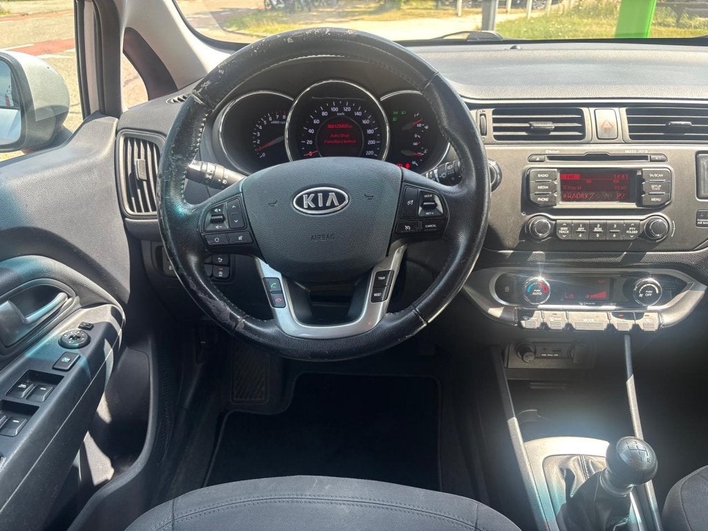 Kia Rio 1.2 CVVT Super Pack airco keyless en co! (bj 2012), Auto's, Kia, 21 km/l, Euro 5, 4 cilinders, Origineel Nederlands