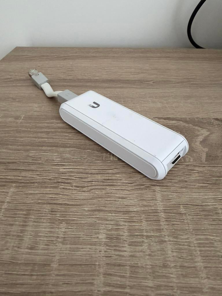 UBIQUITI UNIFI GLOUD KEY GEN1, Computers en Software, Routers en Modems, Ophalen of Verzenden, Zo goed als nieuw