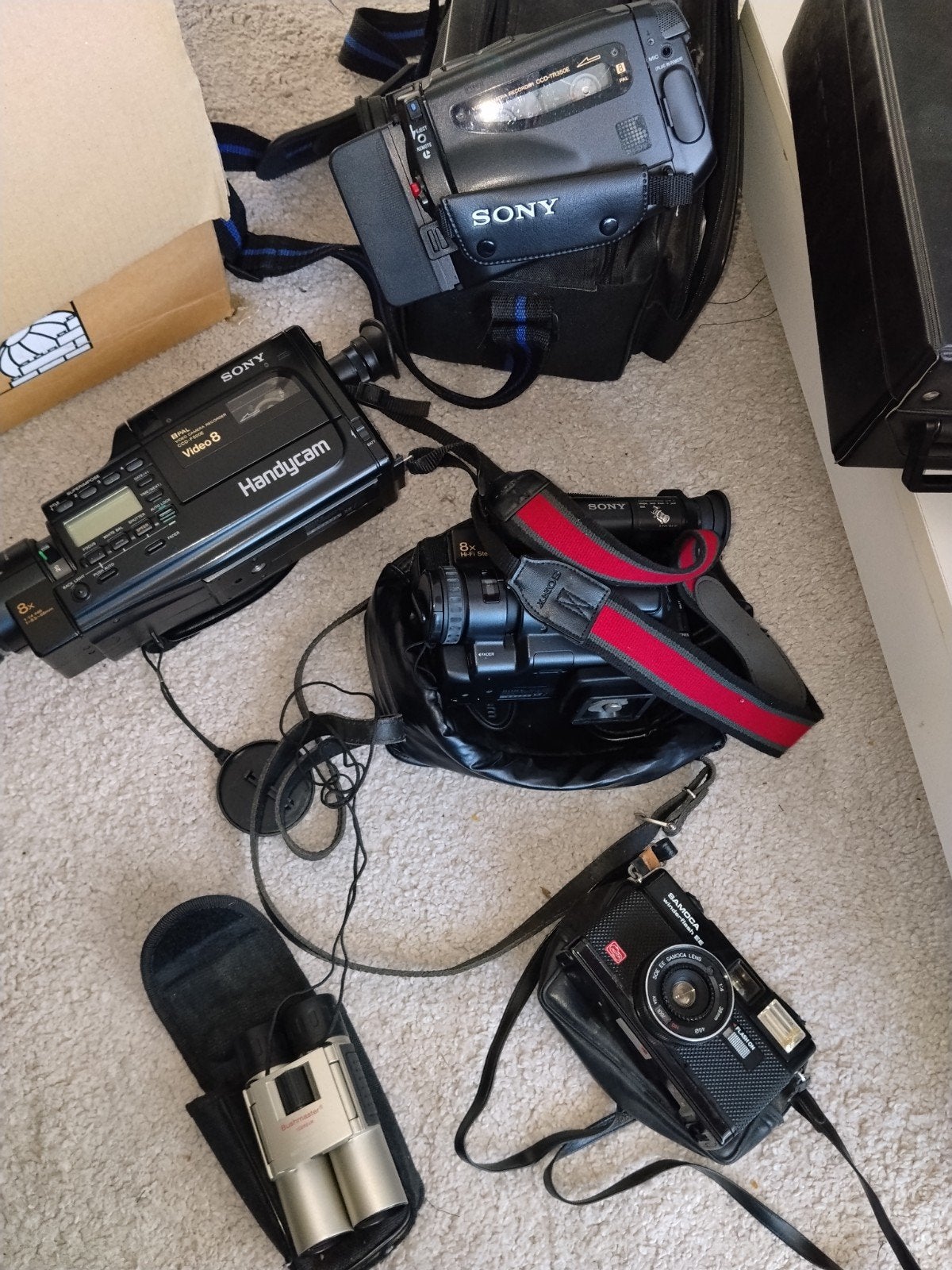 3 Sony Handycam's, Samoca fototoestel & video8 bandjes, Audio, Tv en Foto, Ophalen of Verzenden, 8mm, Camera