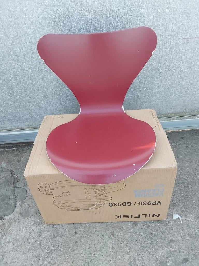STOEL FRITZ HANSEN DENMARK DEENS DESIGN ROZE STOEL GEMERKT, Huis en Inrichting, Ophalen of Verzenden, Gebruikt, Overige kleuren