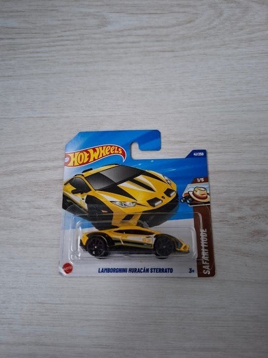 Hot Wheels Lamborghini Huracán Sterrato Nieuw in verpakking, Ophalen of Verzenden, Nieuw, Auto