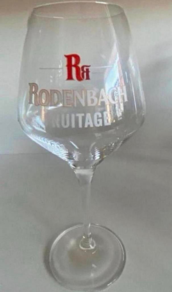 Bierglas van Rodenbach Fruitage op voet. H. 20 cm., Verzamelen, Biermerken, Ophalen of Verzenden, Zo goed als nieuw, Glas of Glazen