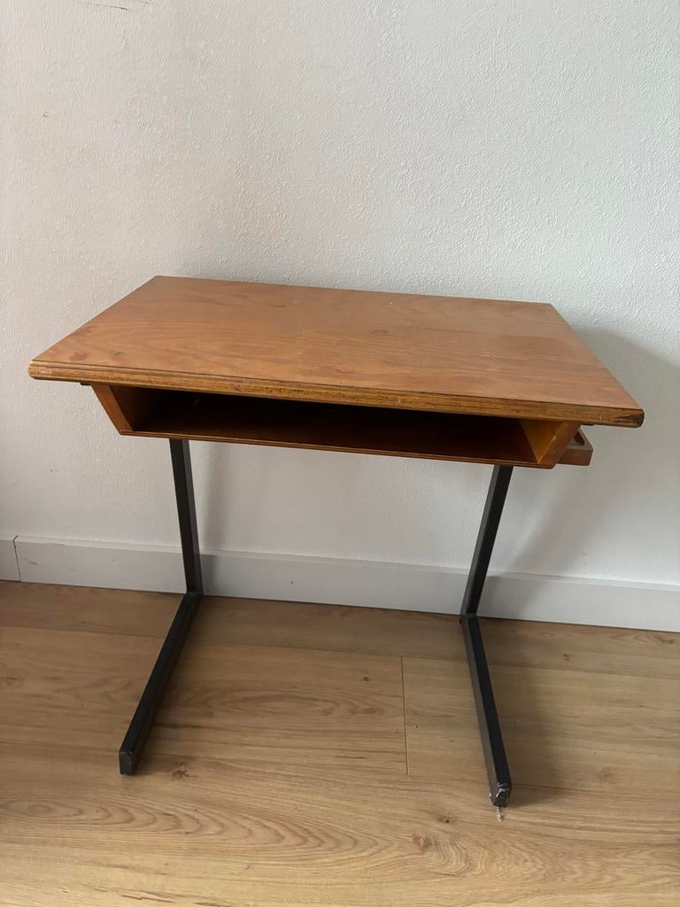 Vintage schooltafeltje - Houten bureau met metalen onderstel, Ophalen, Gebruikt, Hout, Kinderbureau