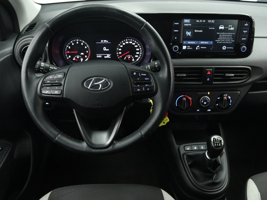 Hyundai i10 1.0 Comfort 5-zits | Carplay navigatie | Stoelve, Keurmerk '100% Onderhouden', Stof, 23 km/l, Bedrijf