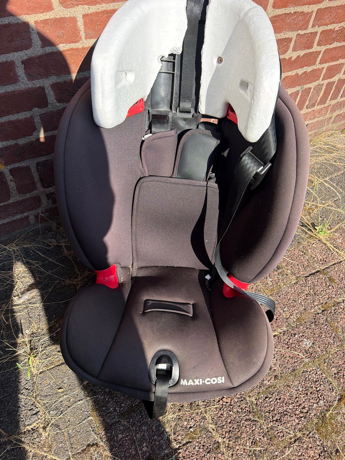 Maxi-Cosi Isofix stoel - piepschuim gebroken (gratis), Ophalen, Gebruikt, Verstelbare rugleuning, 9 t/m 18 kg
