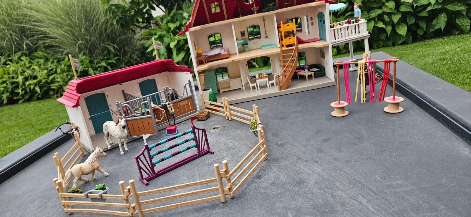 Schleich Horse Club manege en huis met veel accessoires, Ophalen of Verzenden, Gebruikt, Meisje