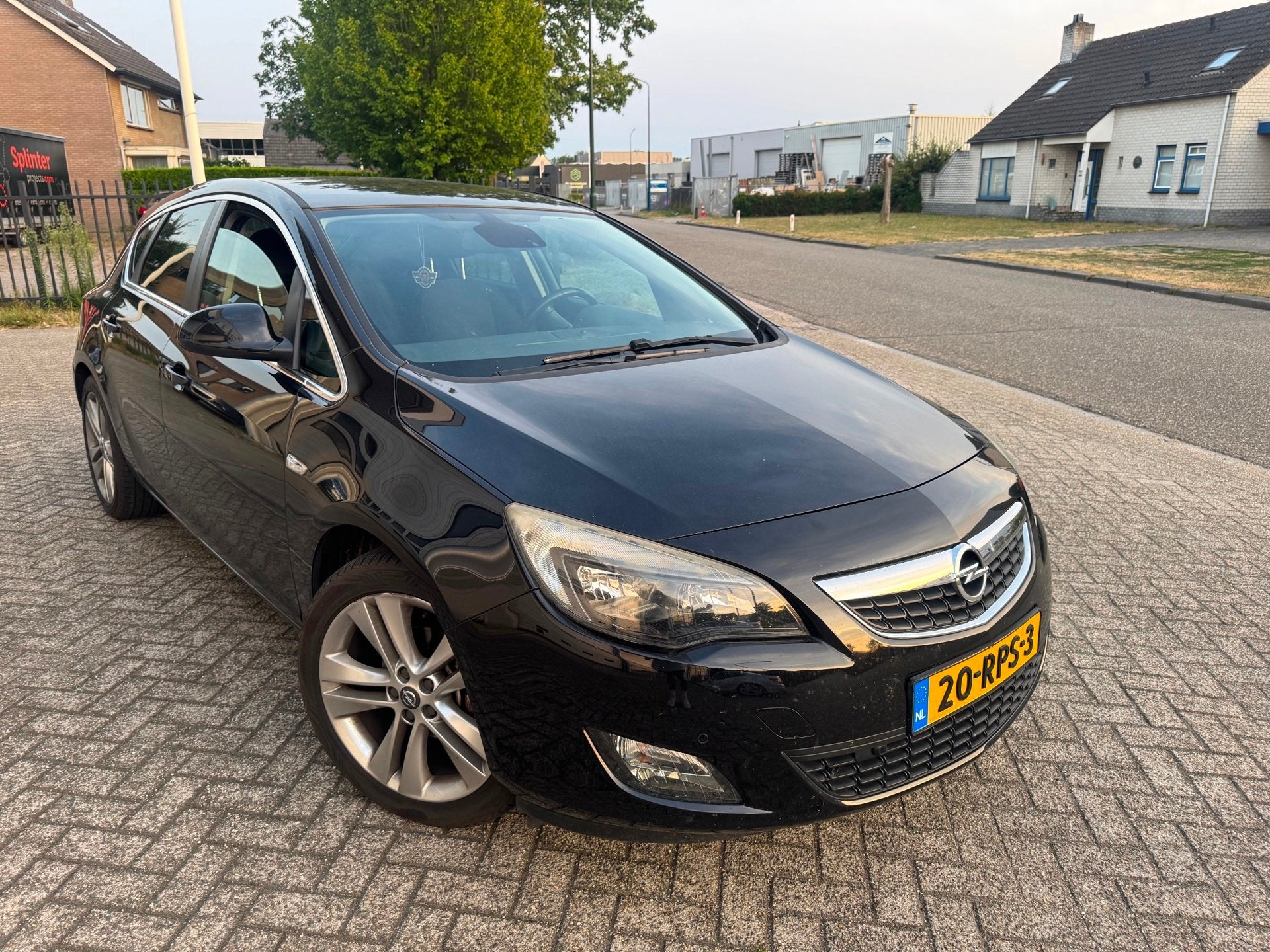 Opel Astra 1.4 Turbo Sport AUTOMAAT, Airco, Trekhaak, Auto's, Opel, Euro 5, 15 km/l, Gebruikt, 680 kg