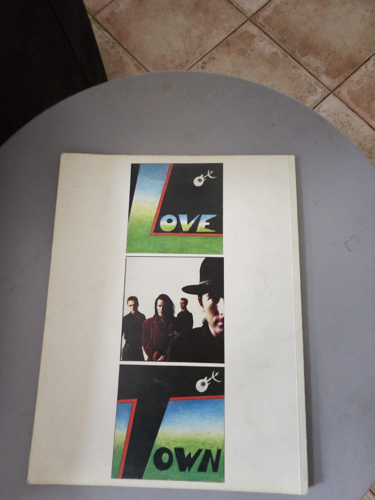U2 Tourboek - Love Town Tour, Ophalen of Verzenden, Zo goed als nieuw, Artiest, U2