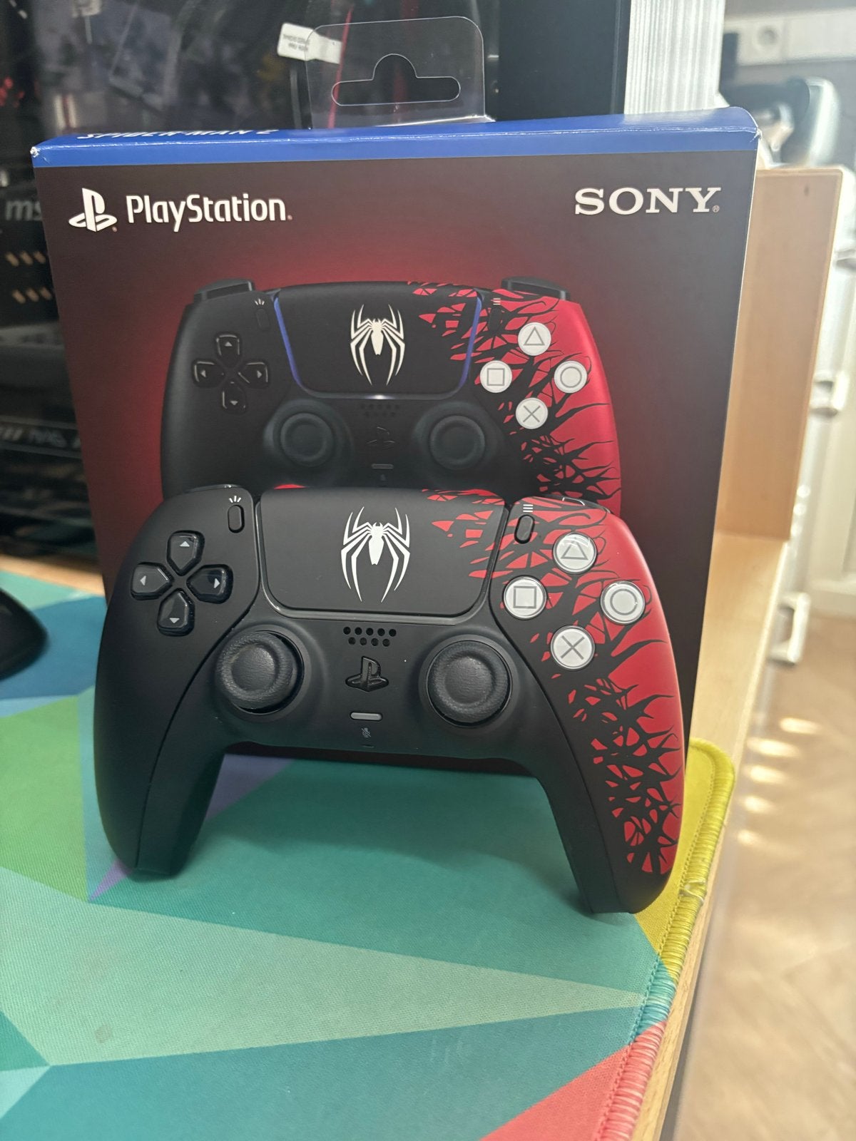 Sony DualSense Controller Spider-Man 2 Limited Edition, Spelcomputers en Games, Games | Sony PlayStation 5, Ophalen, Zo goed als nieuw