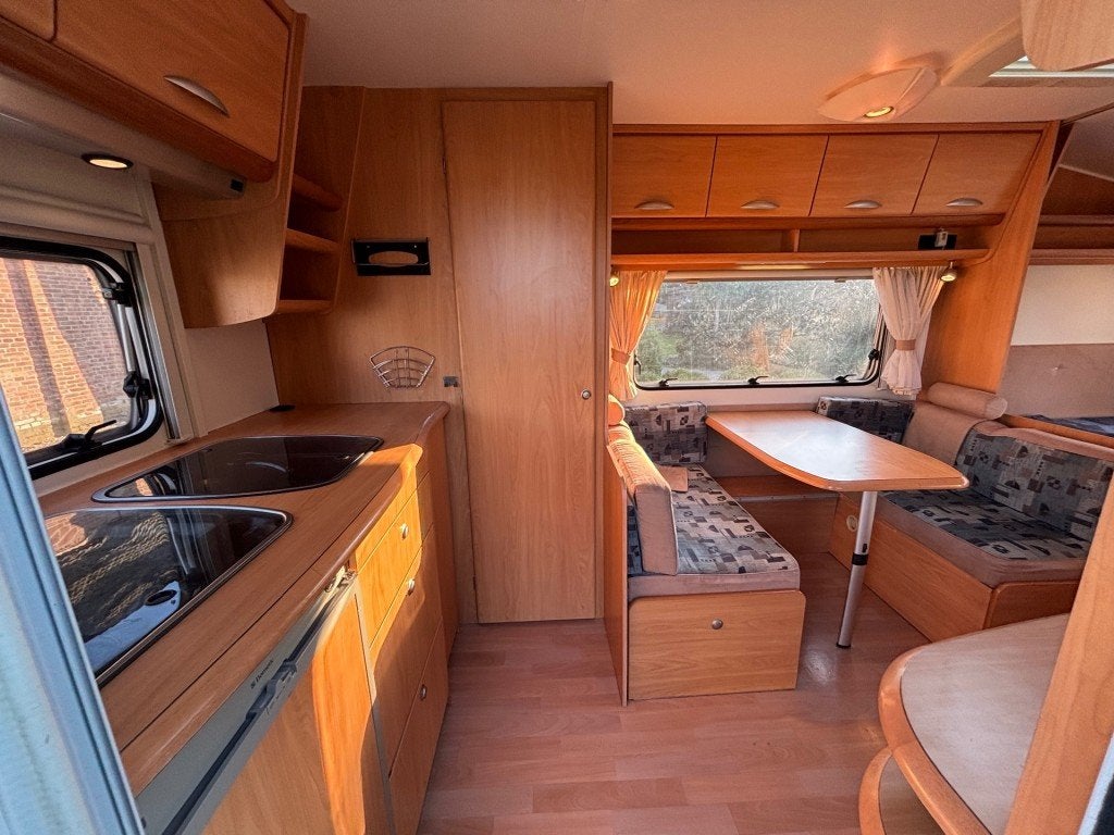 Foto 6 van Chateau CALISTA 430 AMF/MOVER/VOORTENT