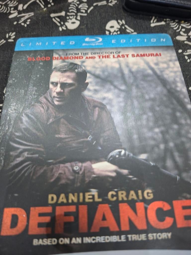Defiance steelbooj, Cd's en Dvd's, Blu-ray, Ophalen of Verzenden, Zo goed als nieuw