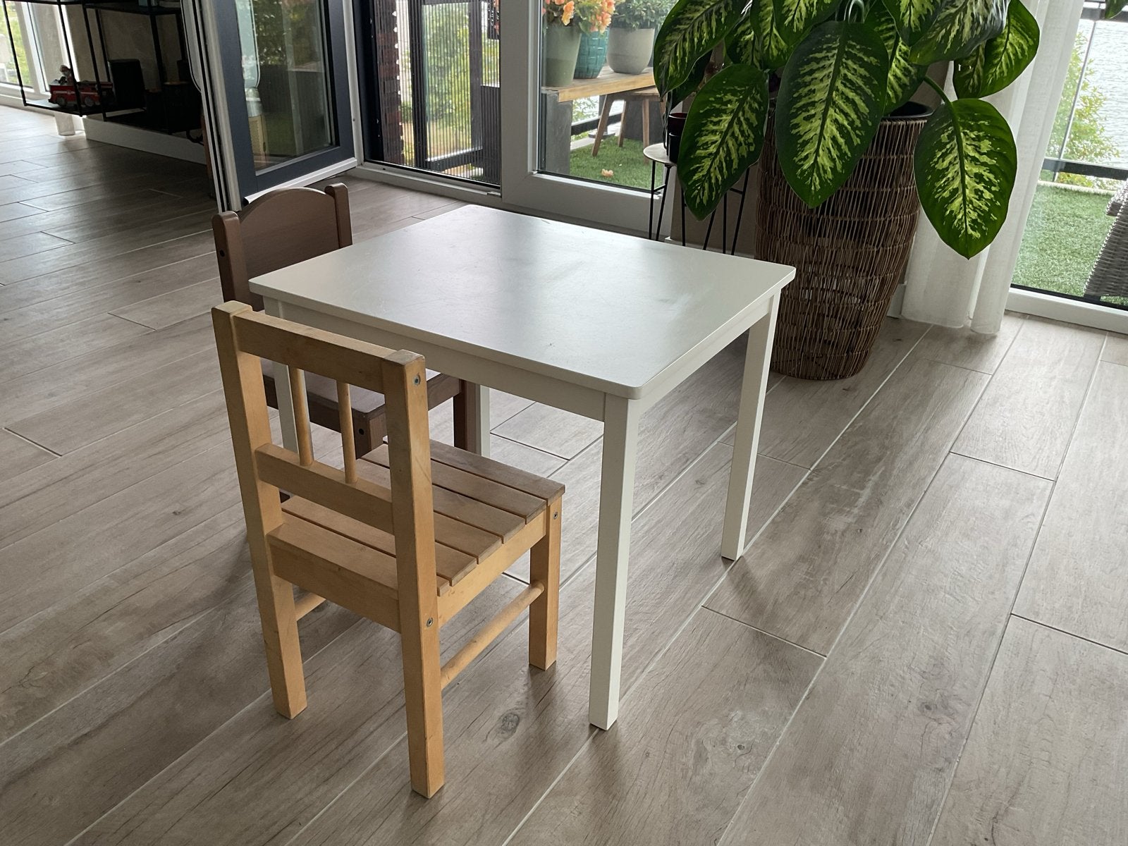 Ikea Kindertafel met twee stoeltjes, Ophalen, Gebruikt, Tafel(s) en Stoel(en)
