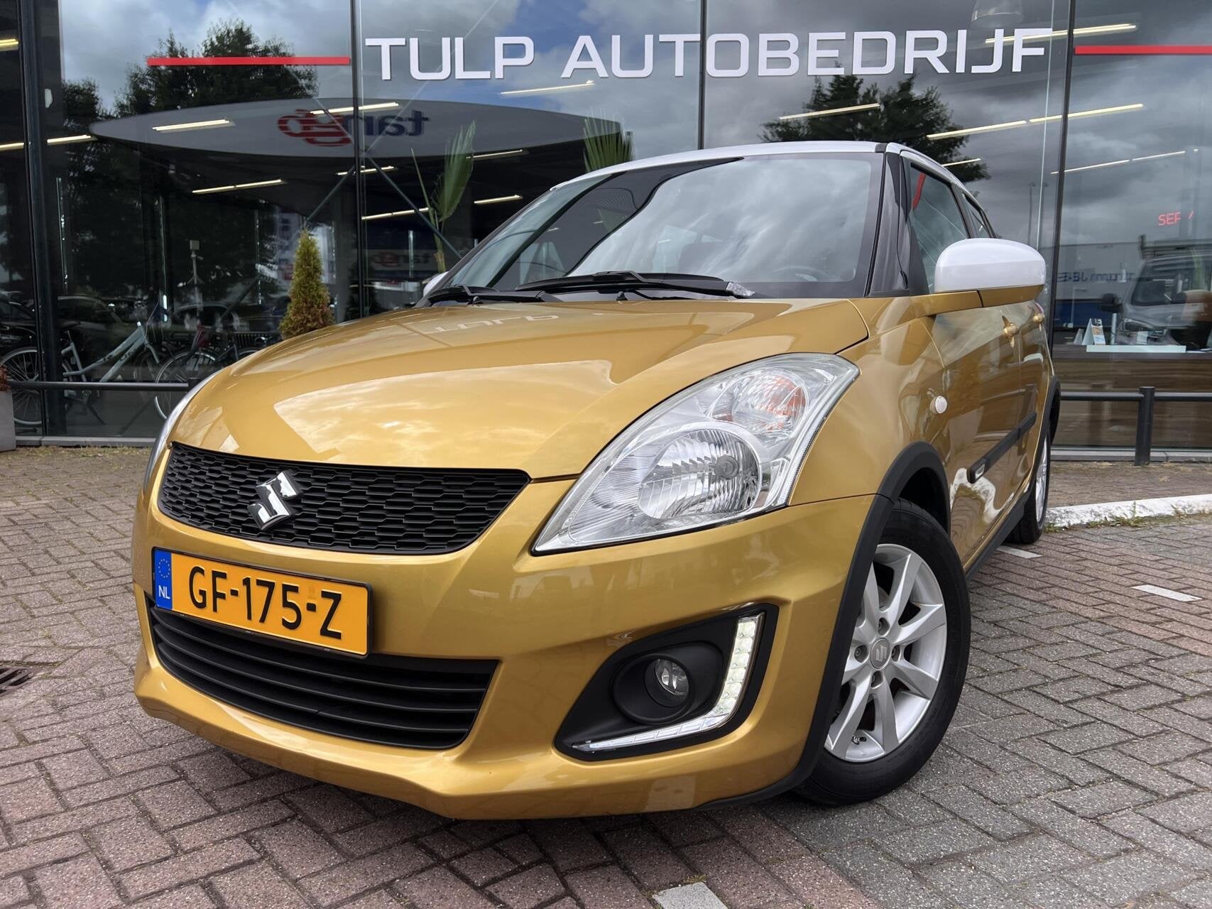 Suzuki Swift 1.2 Dynamic EASSS 1e Eigenaar NLauto NAP, Euro 5, Stof, Gebruikt, 4 cilinders