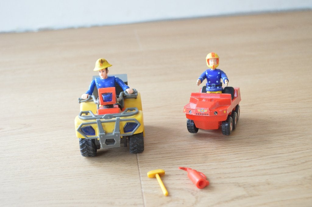Brandweerman Sam quad en reddingsvoertuig met 2 speelfiguren, Ophalen of Verzenden, Gebruikt
