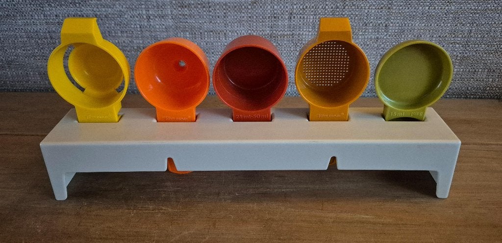 Tupperware Wandrekje met maatlepelset Diverse kleuren, Ophalen of Verzenden, Zo goed als nieuw, Overige kleuren, Overige typen