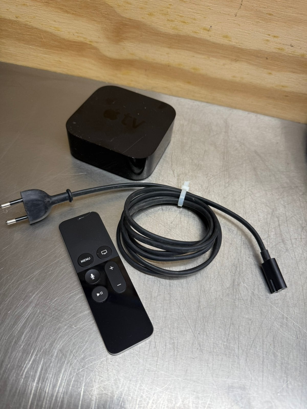 Apple tv A1625, Audio, Tv en Foto, Mediaspelers, Ophalen, Gebruikt, Minder dan 500 GB