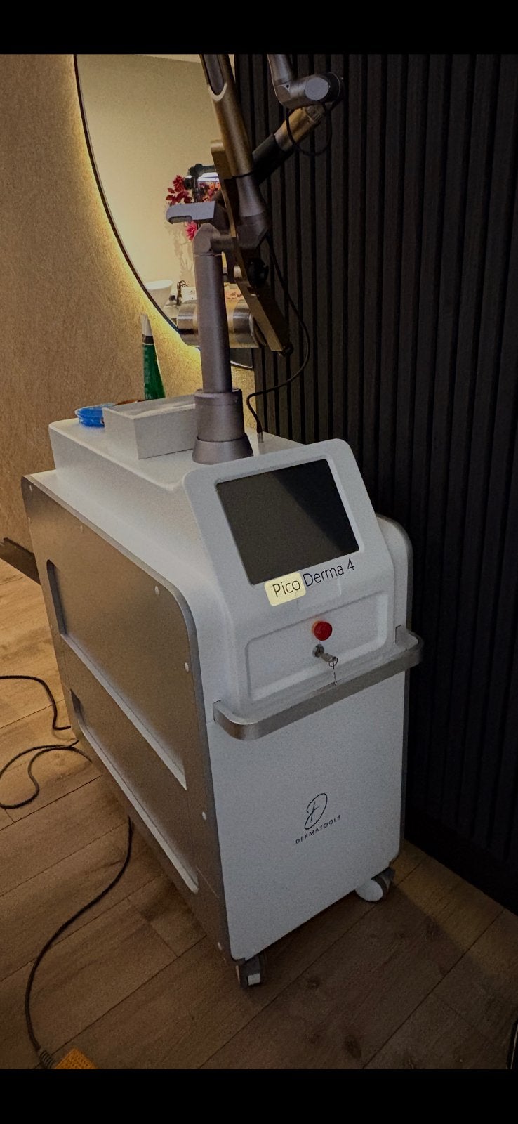 Picolaser derma 4 tattoo laser, Ophalen, Zo goed als nieuw, Scheren en Epileren