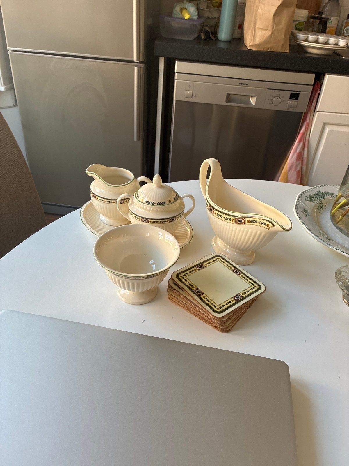 Wedgwood Queen's Ware Carlton serviesonderdelen, Ophalen of Verzenden