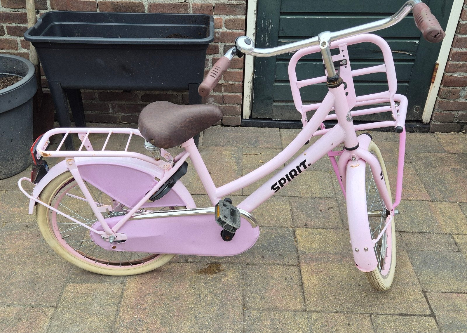 Spirit kinderfiets roze met voordrager 20 inch, Fietsen en Brommers, Fietsen | Meisjes, Ophalen, Terugtraprem, Gebruikt, Spirit
