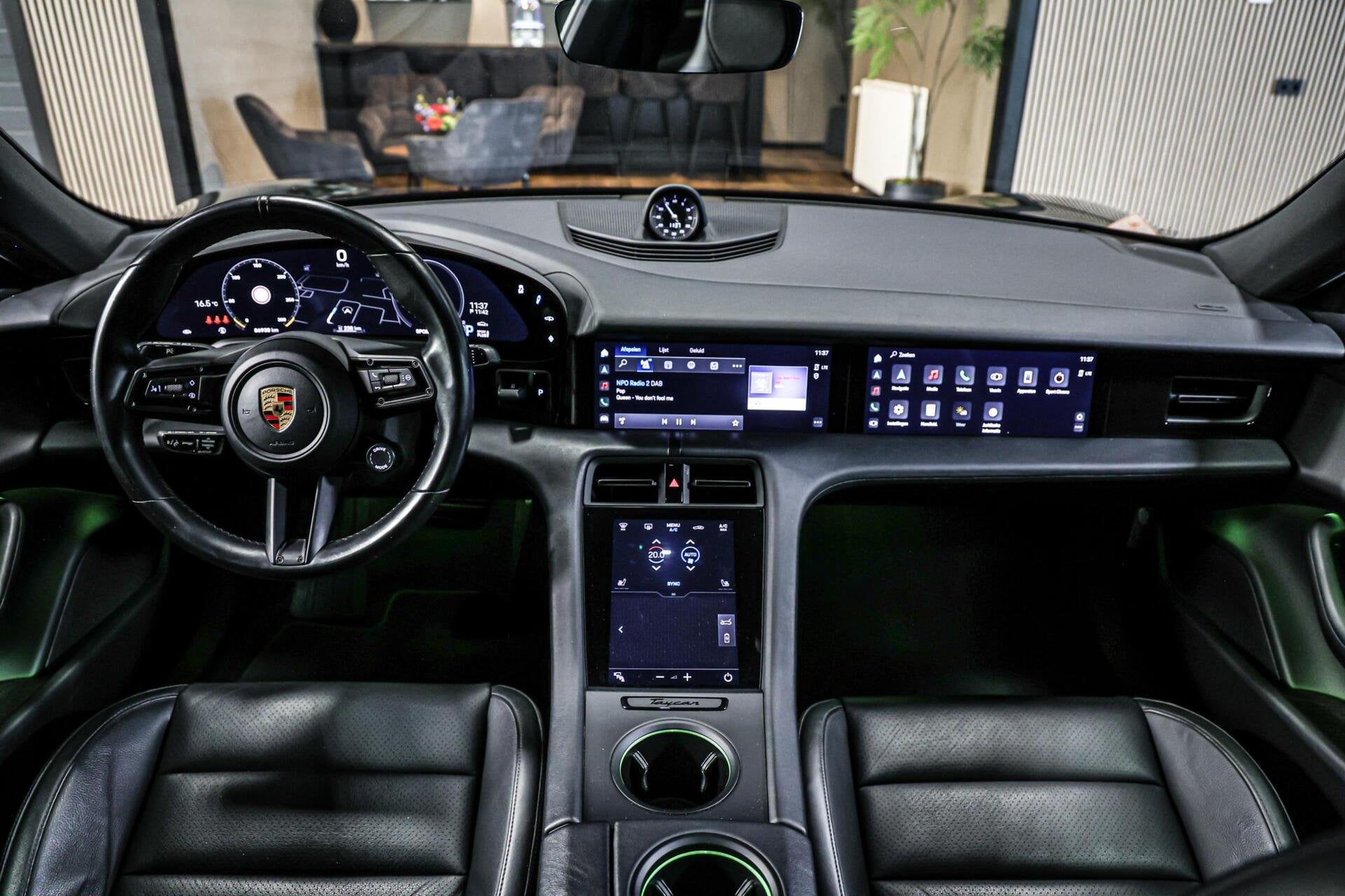 Porsche Taycan 4S 79 kWh|Pano|Chrono|bijrijdersdisplay|21'', Auto's, Automaat, Dealer onderhouden, Gebruikt, Zwart