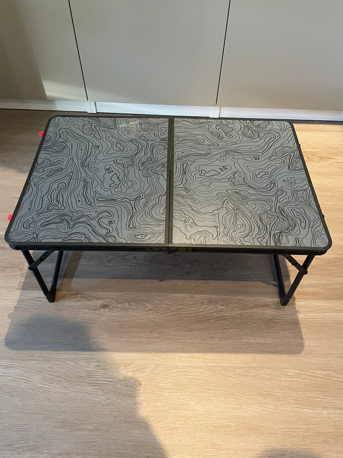 Campingtafel laag model, Caravans en Kamperen, Ophalen of Verzenden, Zo goed als nieuw, Campingtafel