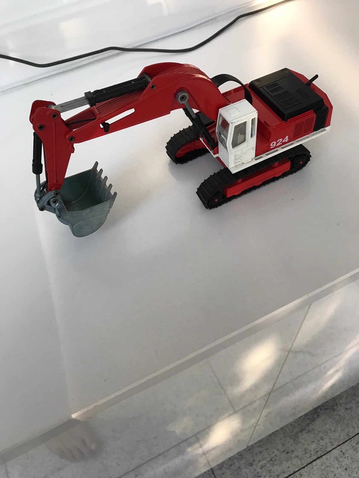 Siku graafmachine op rupsbanden, Ophalen, Zo goed als nieuw