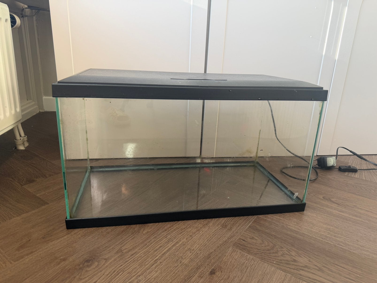 Aquarium 58 liter met verlichting, Ophalen, Zo goed als nieuw, Leeg aquarium