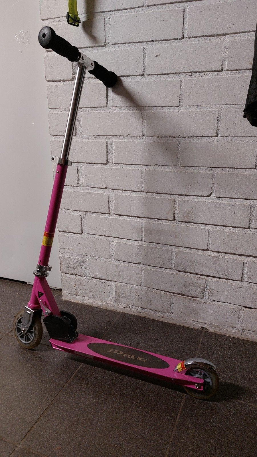 Roze JD Bug step - Gebruikt maar functioneel, Fietsen en Brommers, Steps, Ophalen of Verzenden, Gebruikt, Gewone step, JD Bug