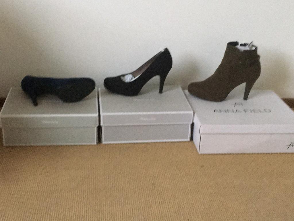 Pumps, Ophalen of Verzenden, Nieuw, Blauw, Boots