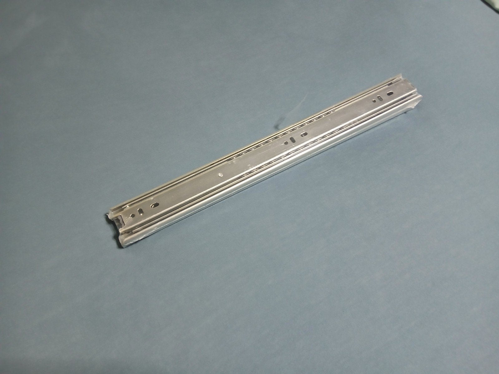 Ladegeleider  Nieuw - 400 mm, Doe-het-zelf en Verbouw, IJzerwaren en Bevestigingsmiddelen, Ophalen of Verzenden, Nieuw, 250 mm of meer