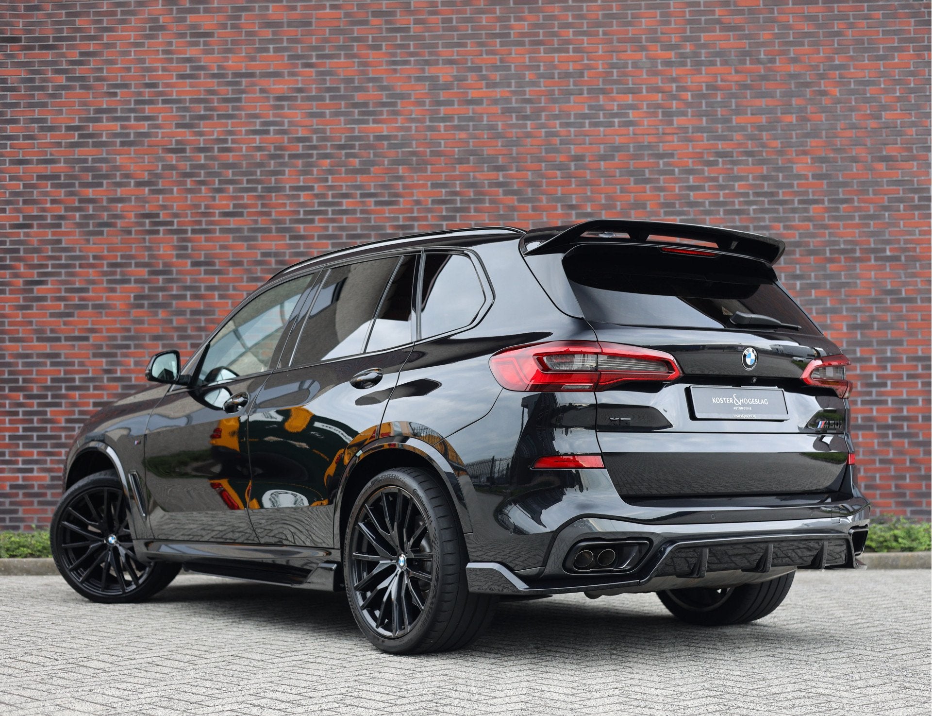 BMW X5 M50i | B&W - Bodykit - HUD (bj 2020, automaat), Auto's, Automaat, Dealer onderhouden, Gebruikt, 532 pk