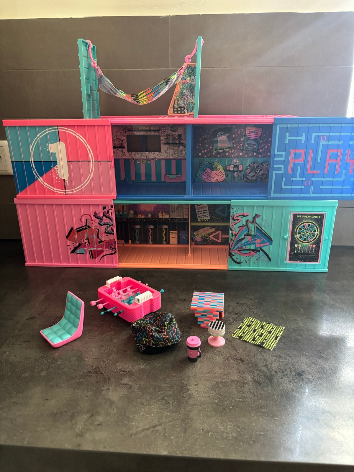 LOL Surprise Clubhouse Speelset met Accessoires, Ophalen of Verzenden, Zo goed als nieuw, Meisje