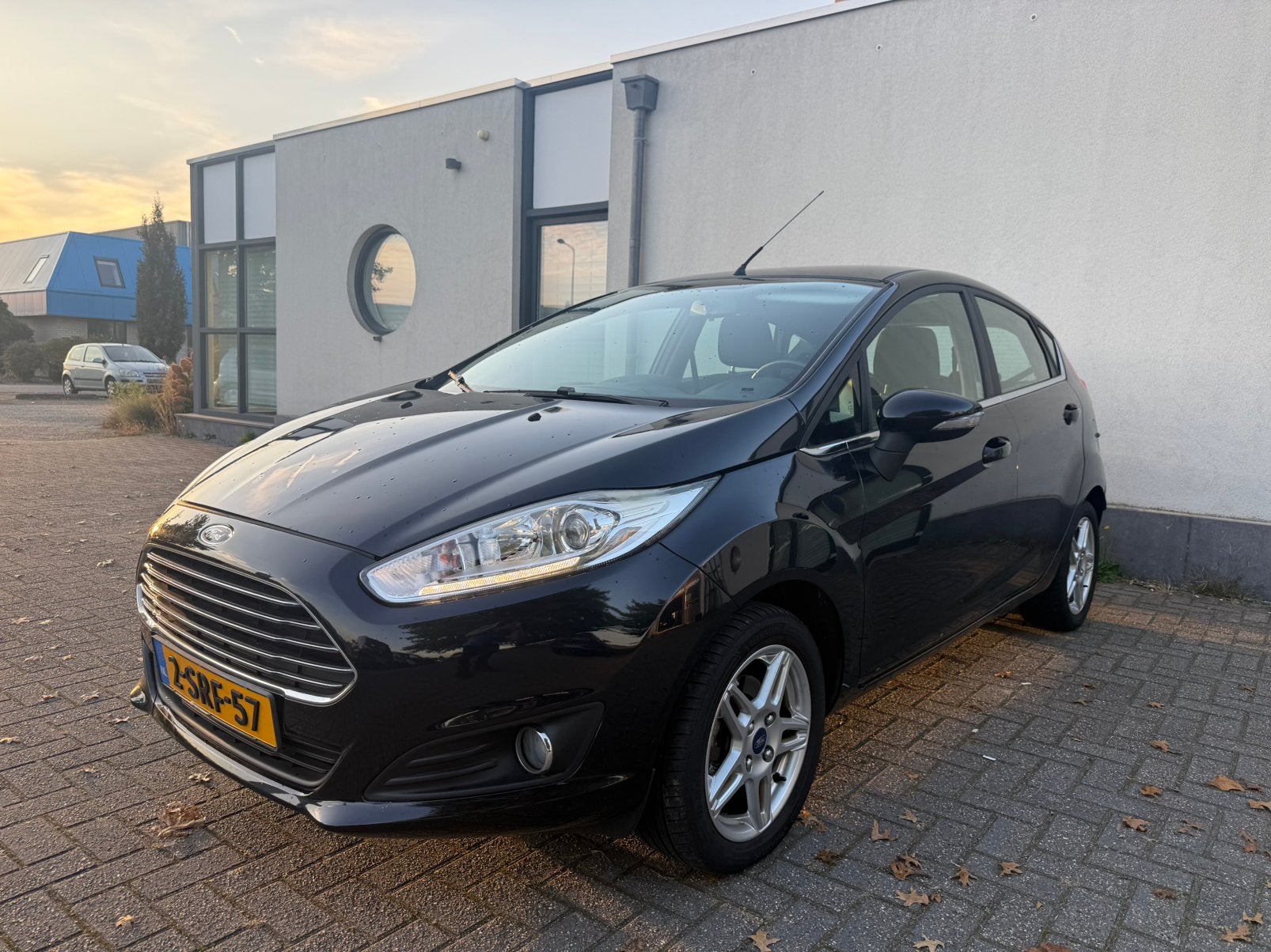 Ford Fiësta 1.0 59KW/80PK 5D 2013 Zwart Airco/Apk/Beurt!, Auto's, Voorwielaandrijving, Stof, 40 €/maand, Zwart