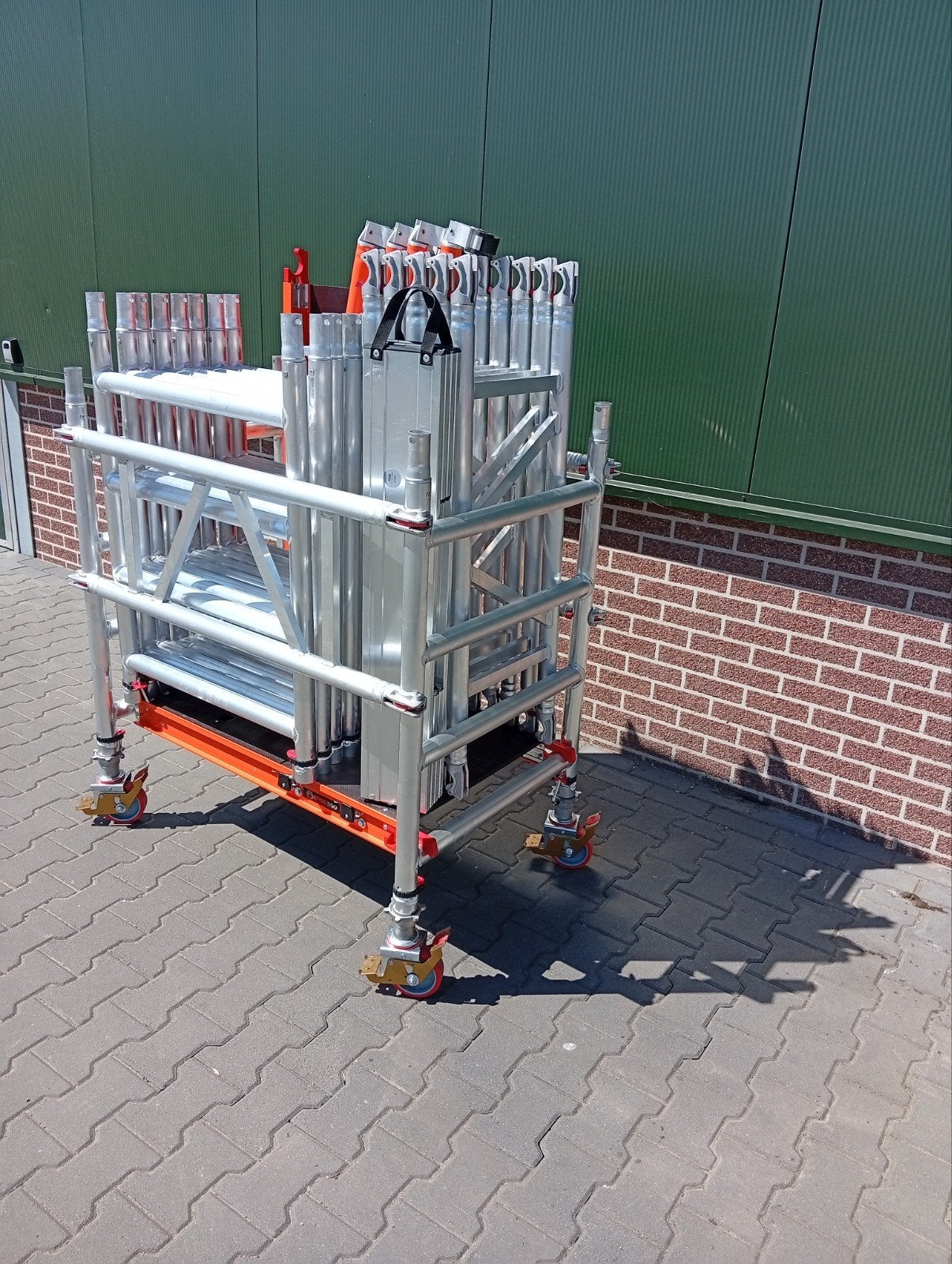NIEUW Altrex MiTower rolsteiger - 6,2m werkhoogte, Ophalen, Nieuw, Rolsteiger of Kamersteiger, 5 meter of hoger
