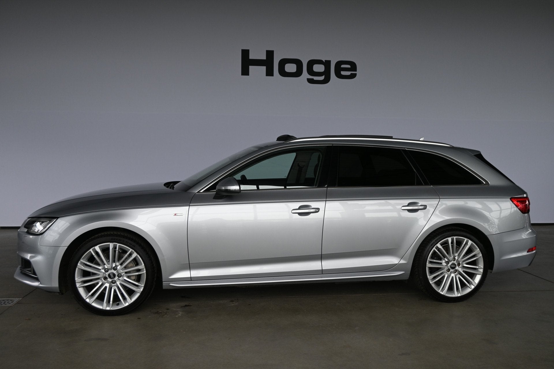 Audi A4 Avant 2.0 TFSI quattro S-Line Automaat Navigatie Pan, Auto's, Automaat, Gebruikt, 4 cilinders, A4