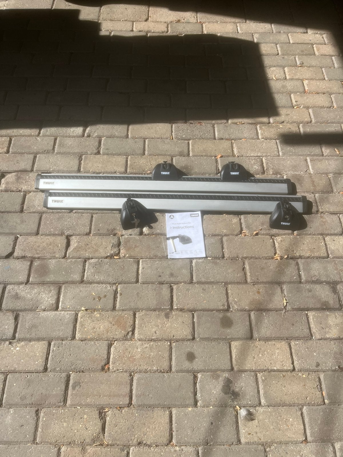 Thule Wingbar Evo 108cm met Voetenset 753, Ophalen, Gebruikt