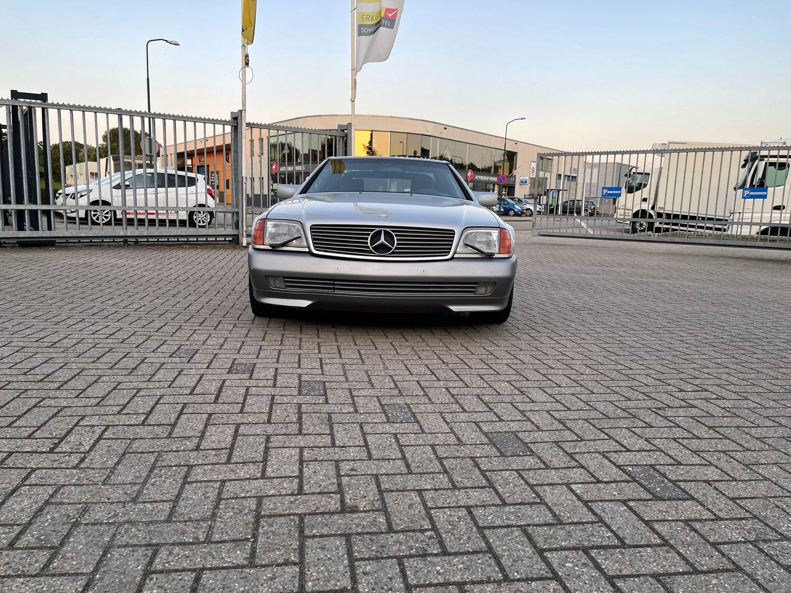 Mercedes-Benz Mercedes 1993 Grijs, Auto's, Mercedes-Benz, Automaat, Zwart, 190 pk, Cabriolet