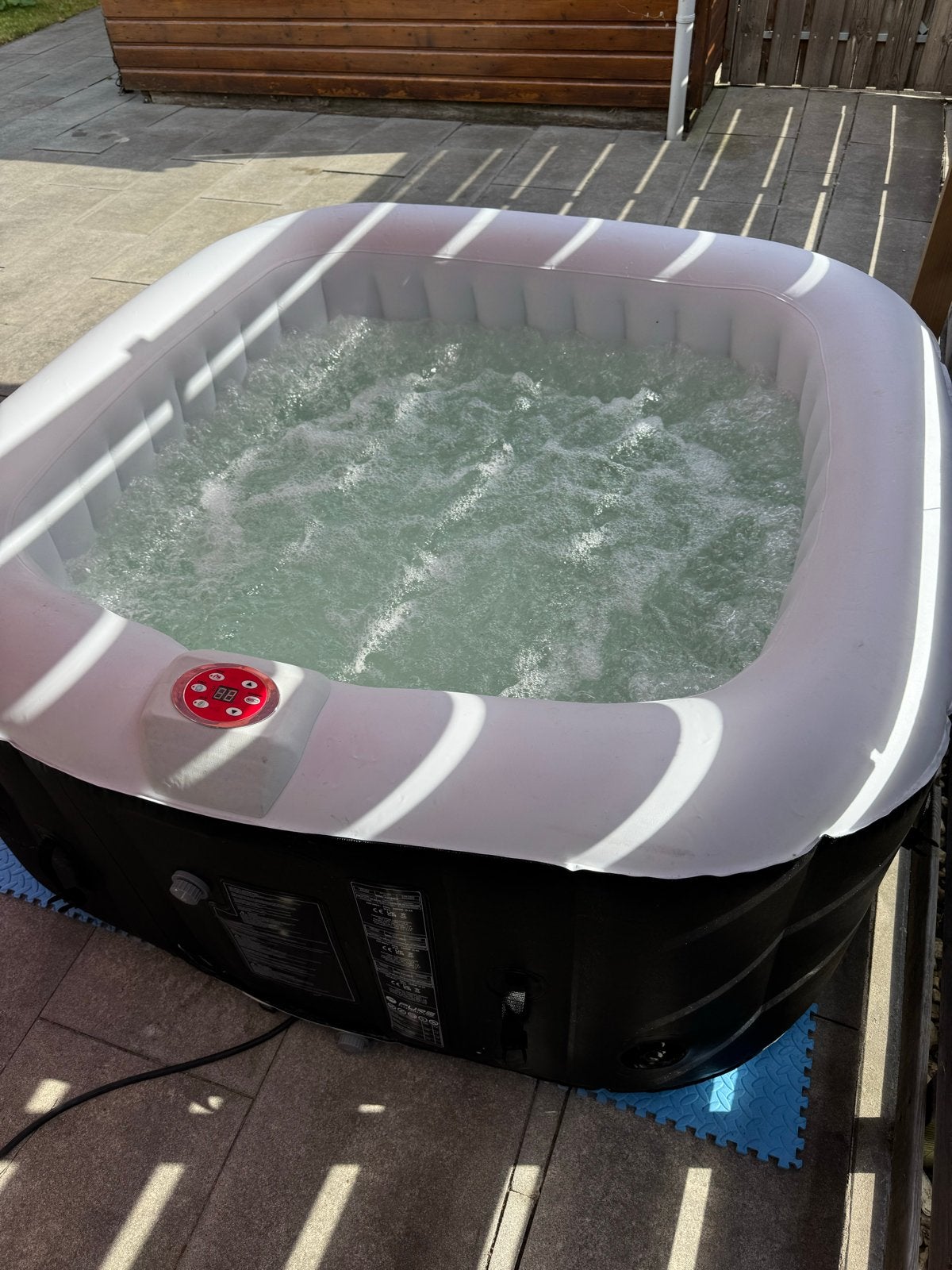 Pure 4 Fun Jacuzzi - Opblaasbare Spa, Tuin en Terras, Ophalen, Gebruikt, Afdekzeil, Opblaasbaar