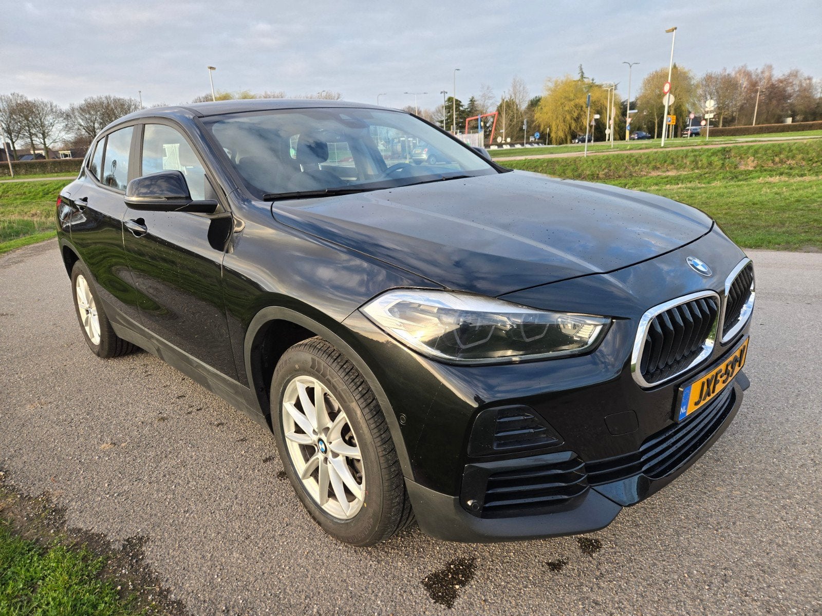 BMW X2 Sdrive16d 116pk Aut 2022 Zwart lichte schaafschade, Auto diversen, Zwart, Diesel, SUV of Terreinwagen, 1496 cc