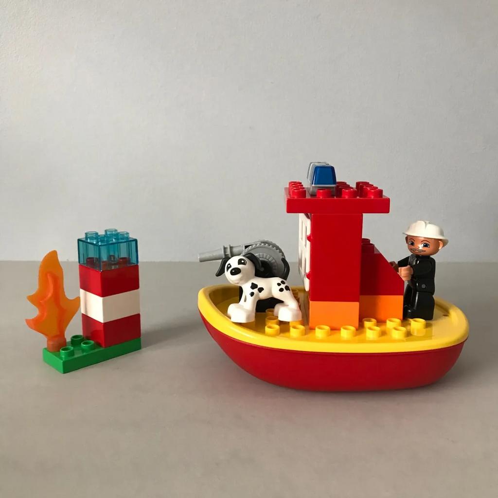 Duplo 10591 - Brandweerboot met brandweerman en hond, Gebruikt, Overige thema's, Ophalen of Verzenden, Compleet