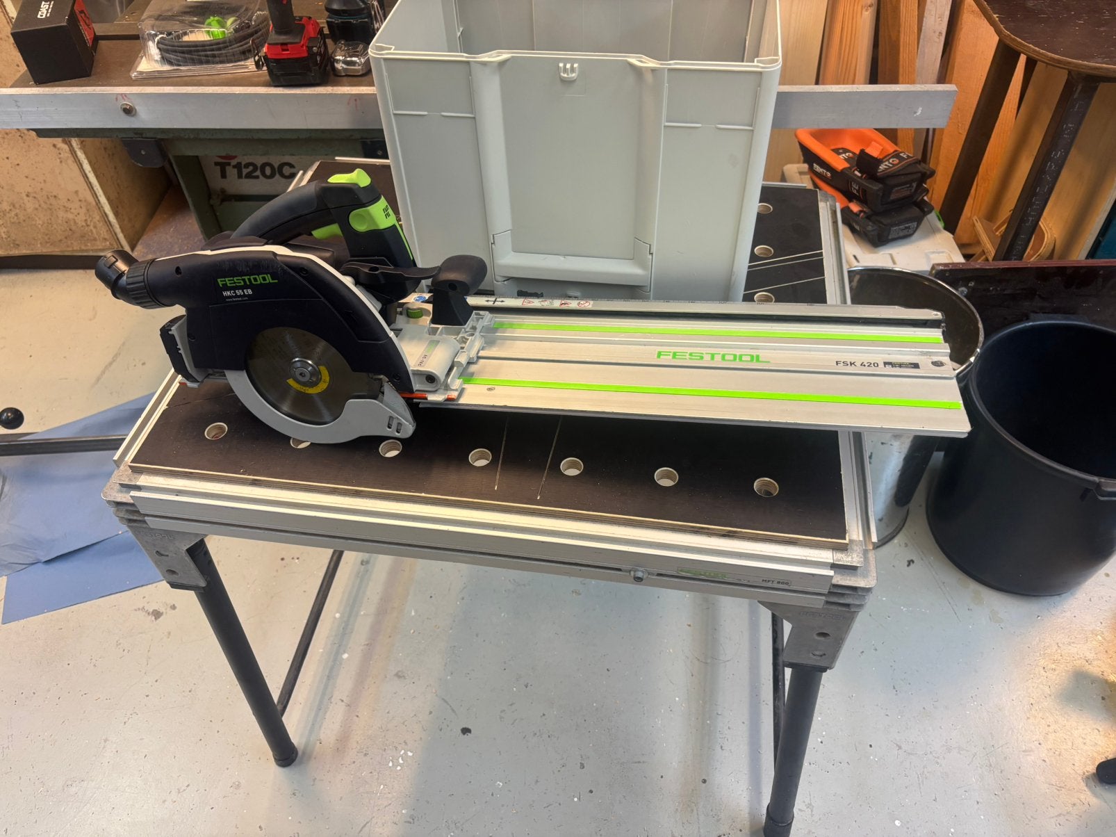 Festool hkc 55 eb pendelkapzaag met geleider, Doe-het-zelf en Verbouw, Gereedschap | Zaagmachines, Invalzaag, Ophalen of Verzenden
