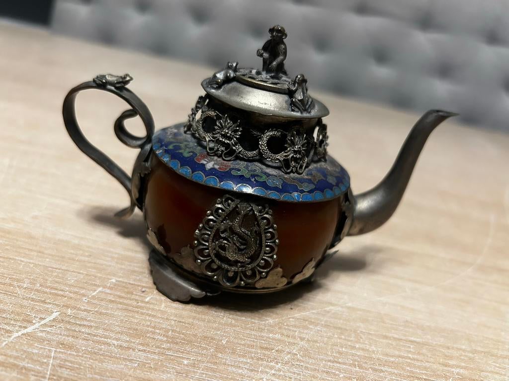 Antieke Chinese Rode Jade Theepot met Tibetaans Zilver, Ophalen of Verzenden, Zilver
