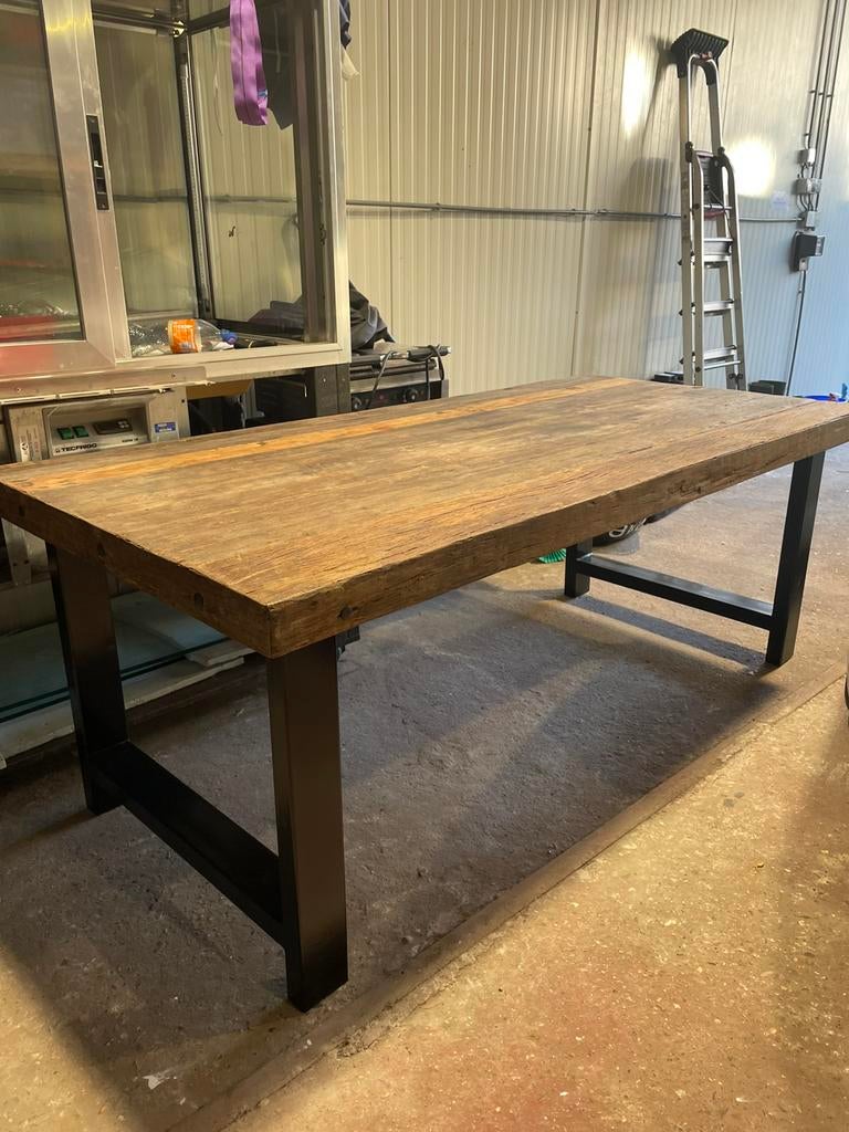 Robuuste eettafel, Ophalen, 200 cm of meer, 50 tot 100 cm, Zo goed als nieuw
