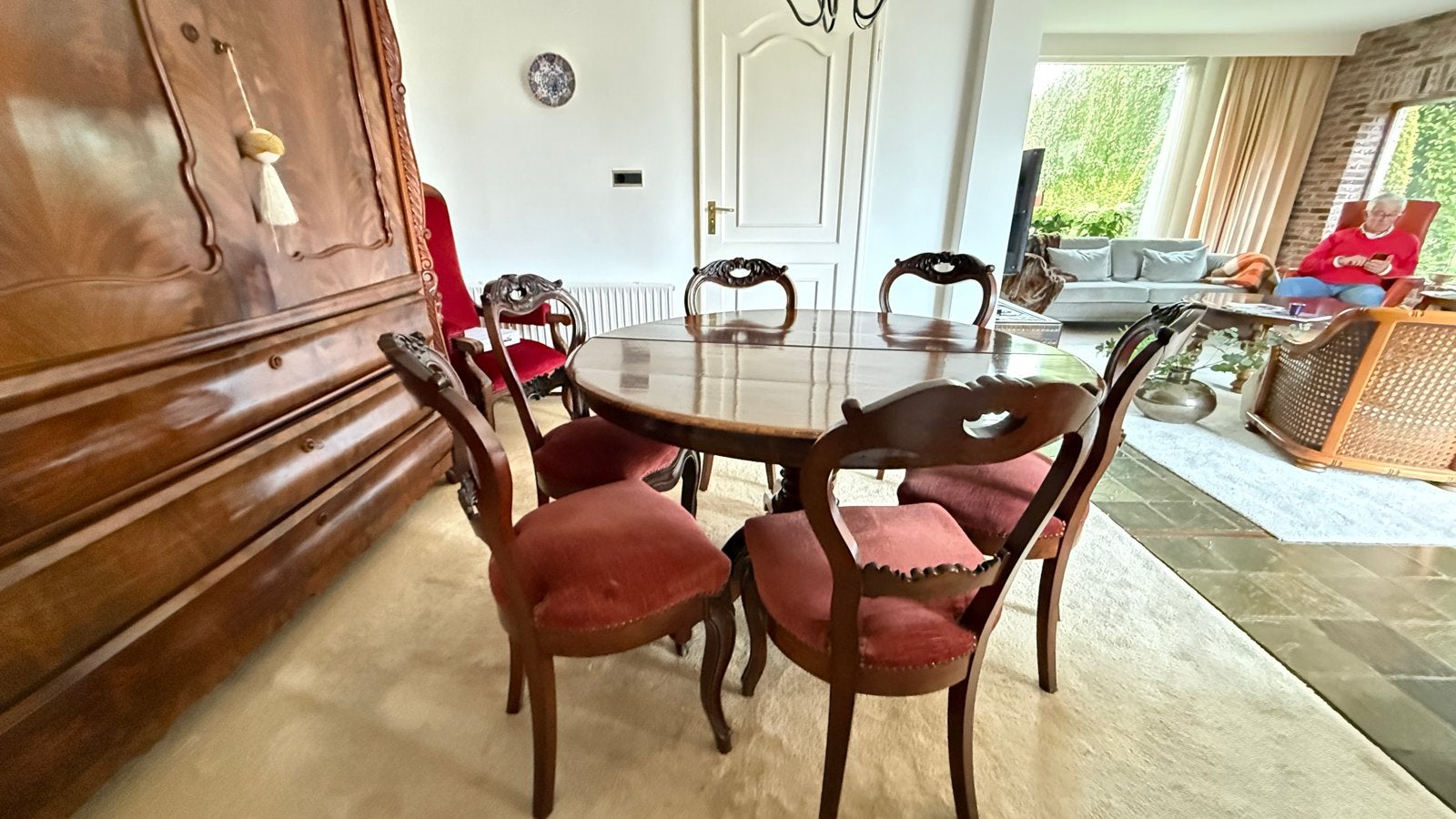 Antieke eettafel met 6 stoelen, Ophalen