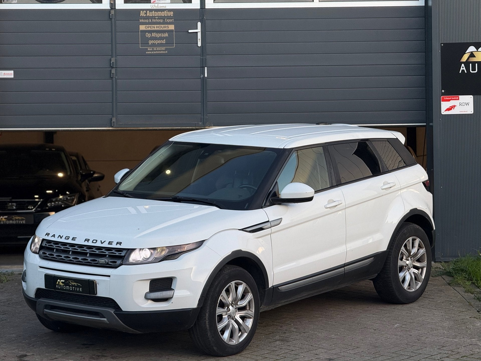 Land Rover Range Rover Evoque 2.2 eD4 2WD Pure Xenon/Leder, Auto's, Voorwielaandrijving, Euro 5, Gebruikt, 4 cilinders